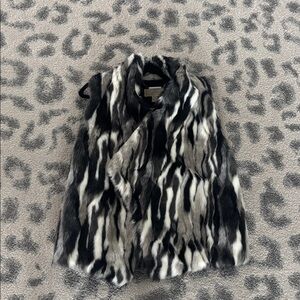 NWT Michael Kors sz SMALL Black White Gray Faux Fur Vest